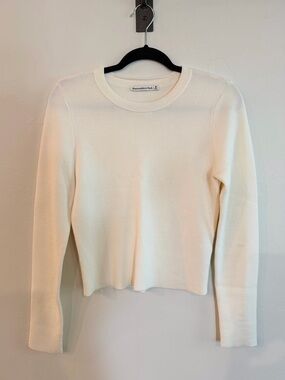 Abercrombie & Fitch Long-Sleeve Crew Neck